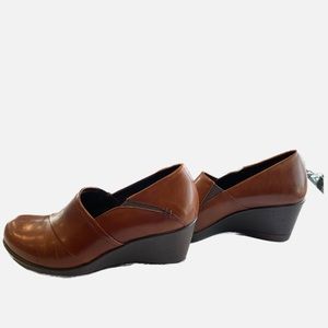Dansko Brown Leather Wedge Slip On Clog. Size EU38/ 7.5-8 US. Like New